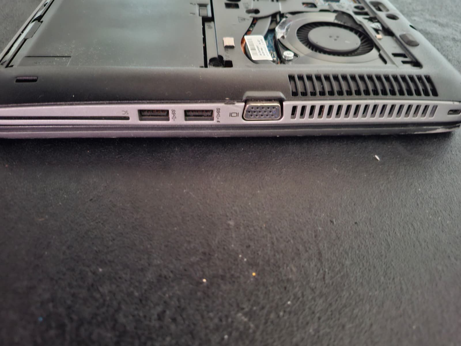 Hewlett Packard Portables: HP EliteBook 840 G2 Notebook – Défectueux à Basel par sat_mcs9 3