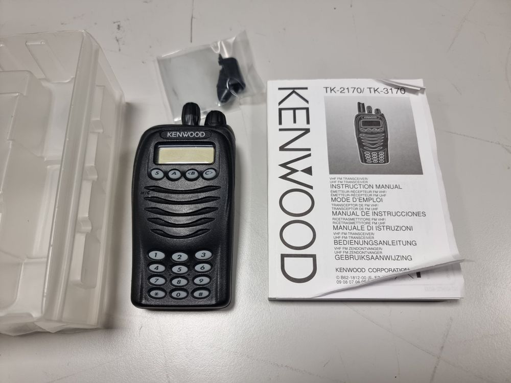 Kenwood TK2170 VHF FM TRX Neugerät mit OVP (Gerät 2) Kaufen auf Ricardo