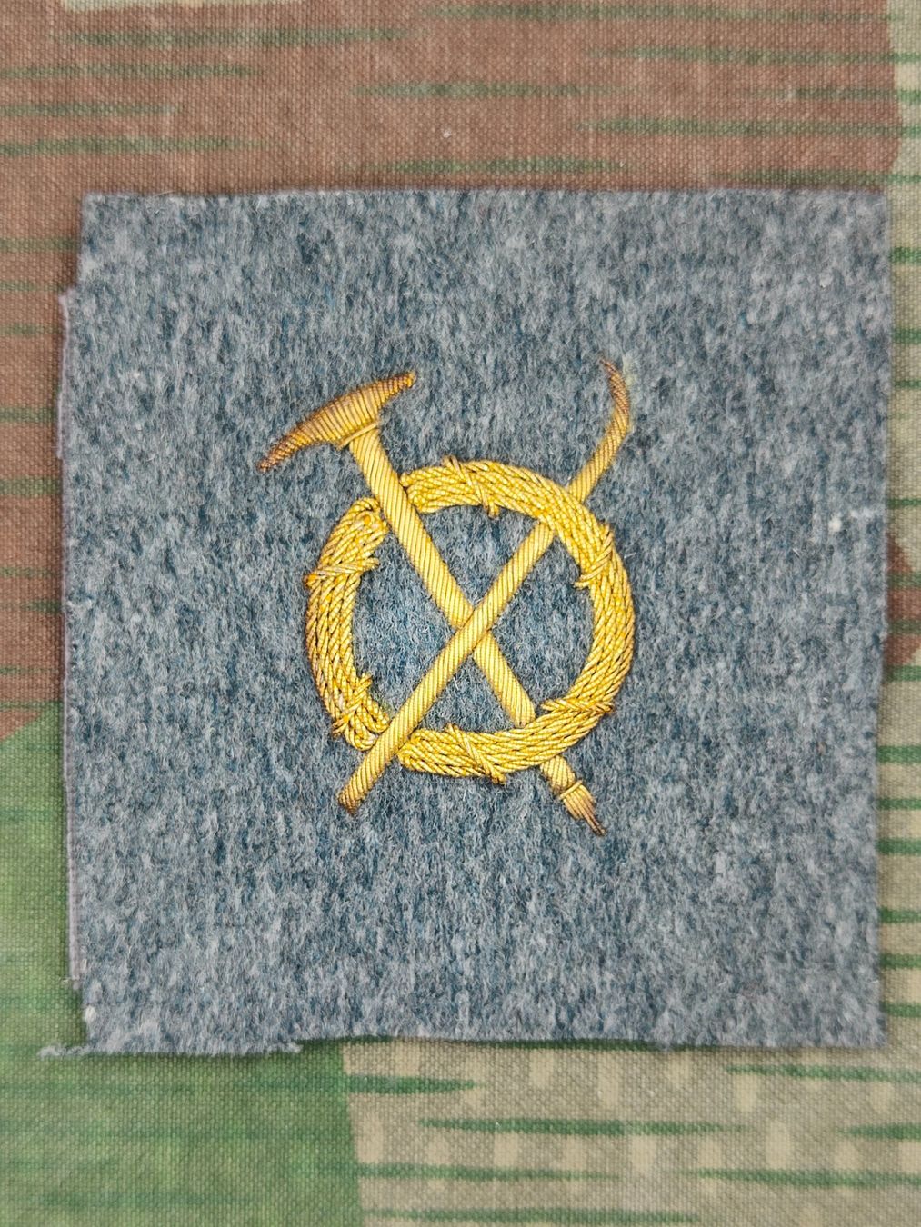 Schweizer Armee Placchette & Badge: Hochgebirgsabzeichen Ord. 1940, Variante 2 – Usato da Bauma venduto da SwissMilitaria