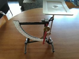Antike Waage 2kg