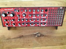 Synthesizer Behringer Neutron analog