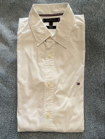 Schönes TOMMY HILFIGER Hemd, Gr. S / Slim Fit