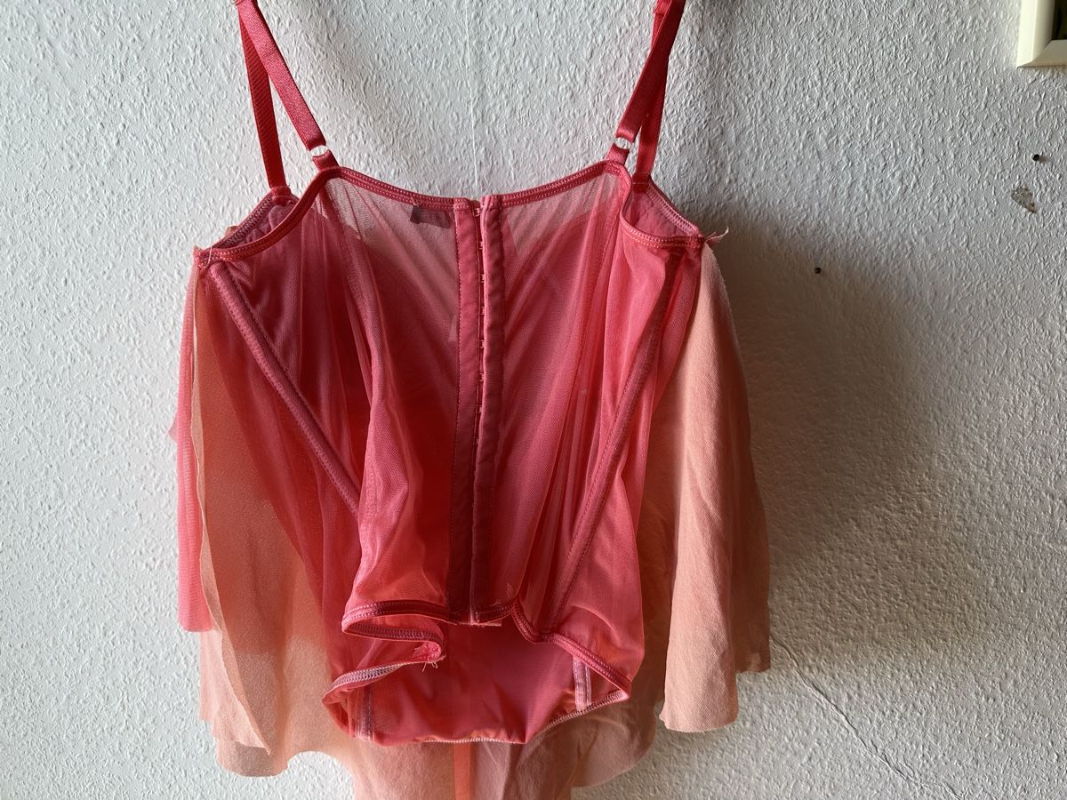 Tops: Top Y2K – Gebraucht aus Hauterive NE von may_ys2m 1