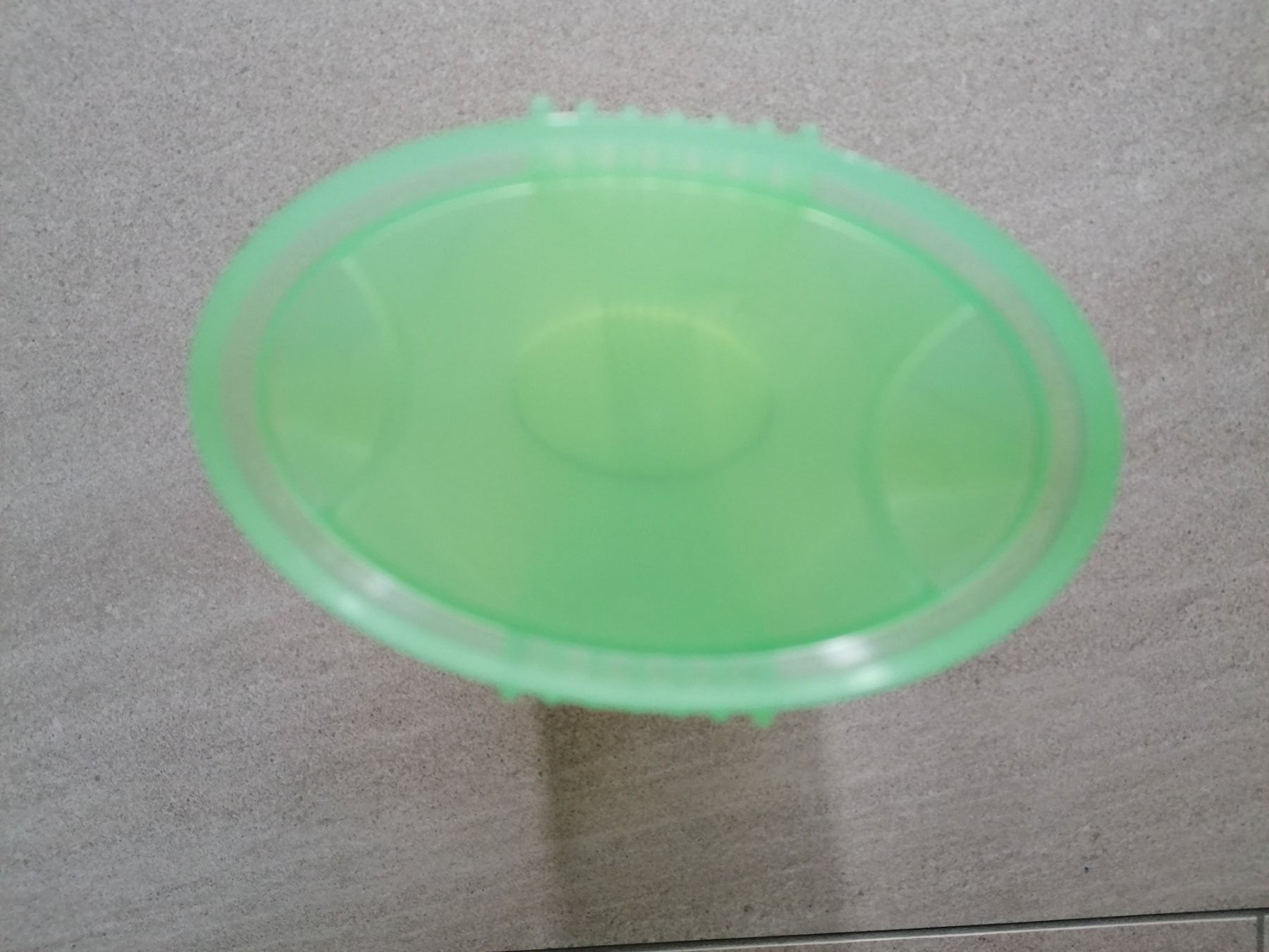Tupperware Behälter & Ähnliches: Tupperware Spaghetti-Behälter – Gebraucht aus Neu St. Johann von Nalerama 1