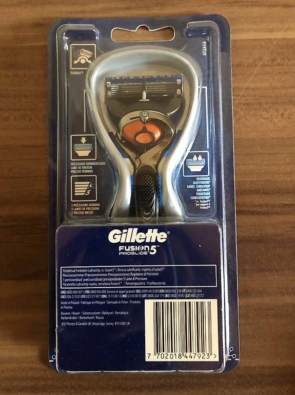 Gillette Rasierapparate & Rasierklingen: Gillette Fusion5 ProGlide Rasierer – Neu und originalverpackt aus Glattbrugg von amzh 1