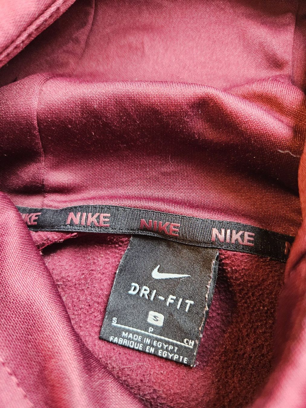 Nike Maglioni & Felpe: Hoodie Nike Grösse S – Usato da Hägglingen venduto da United-Village-Trade 3
