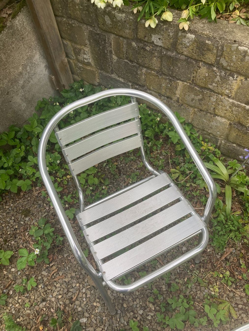 Set di tavolo e panche: Gartenstühle und Gartentisch – Usato da Giswil venduto da Halterer 5