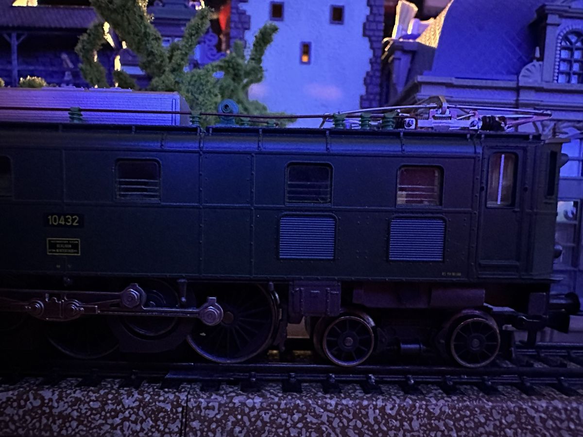 Märklin Modellini di ferrovie: Märklin 3167 SBB Ae 3/6 II – Usato da Lupsingen venduto da New-Haven 1