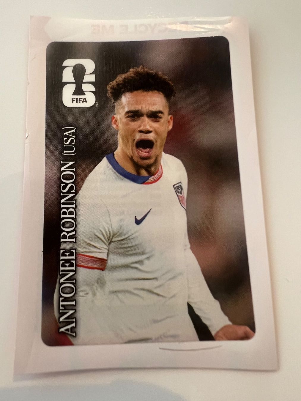 Panini Carte collezionabili: Panini WM 2026 - Coca Cola - ANTONEE ROBINSON – Usato da Binningen venduto da pymer