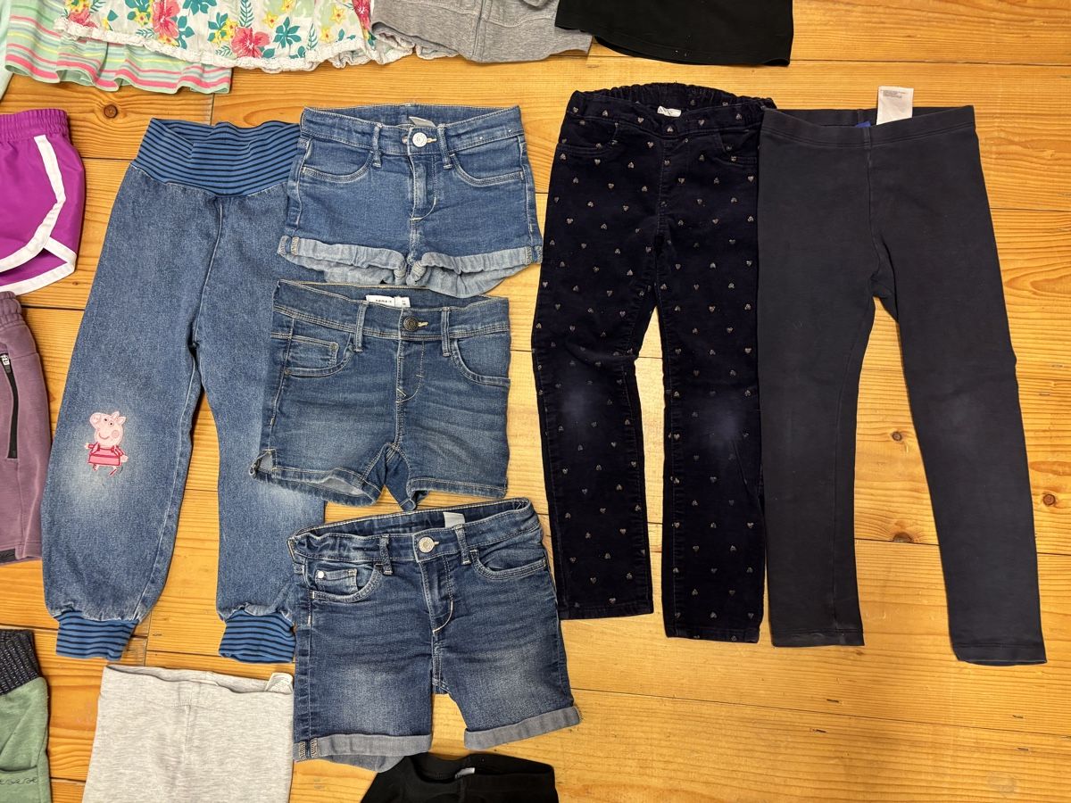 Lotti & Set di vestiti: Kleiderpaket Mädels, Grösse 110/116 – Usato da Büren an der Aare venduto da Nikito2001 4