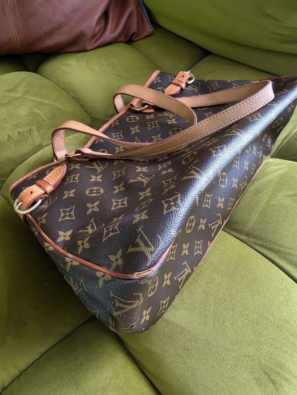 Louis Vuitton Taschen für Damen: Louis Vuitton Batignolles Tasche – Gebraucht aus St. Gallen von heartbug 1