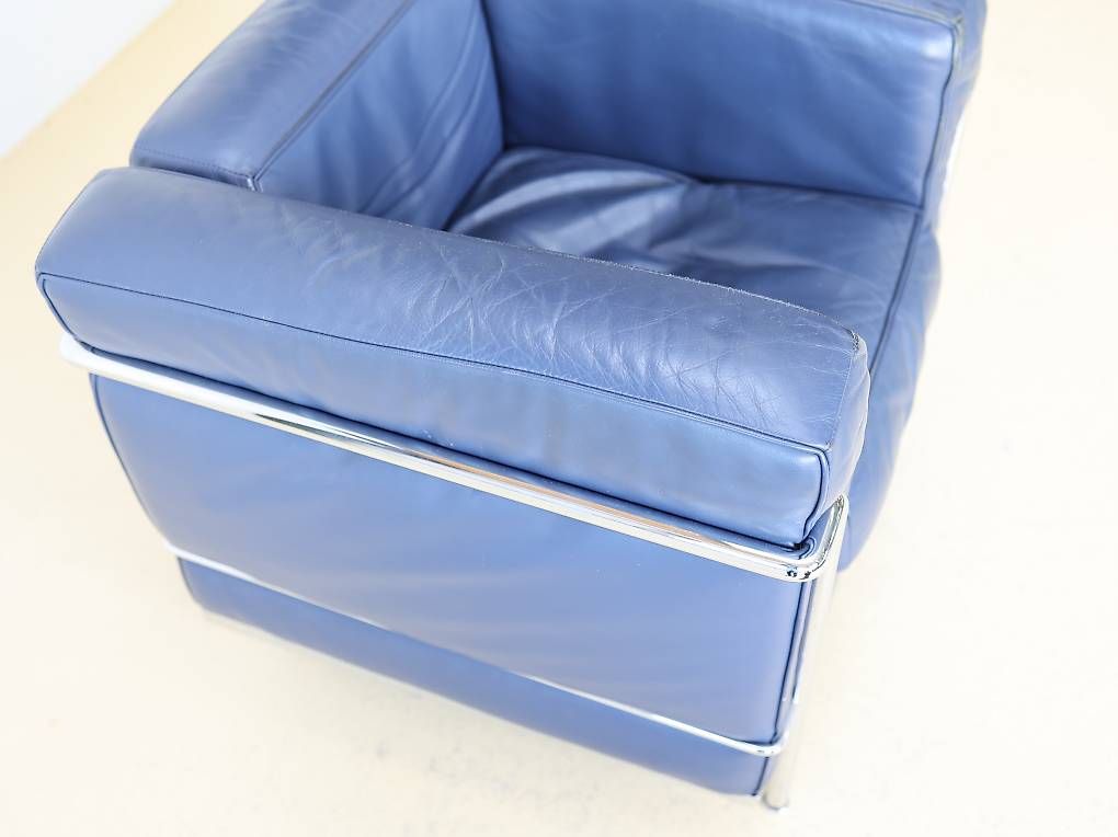 Cassina Poltrone: Le Corbusier Sessel LC2 von Cassina – Usato da Meinisberg venduto da atelier_TILIJA 3