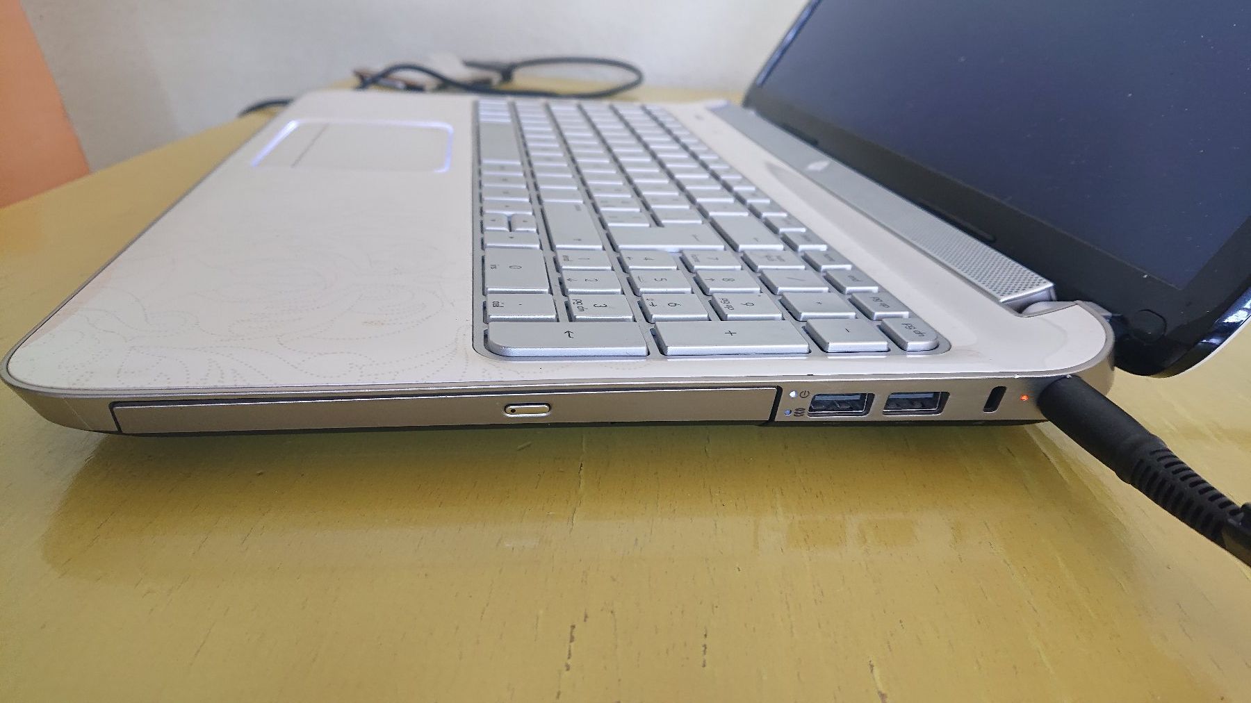 Hewlett Packard Portables: HP Pavilion dv6 DEFEKT – Défectueux à Flawil par rcnkr 1
