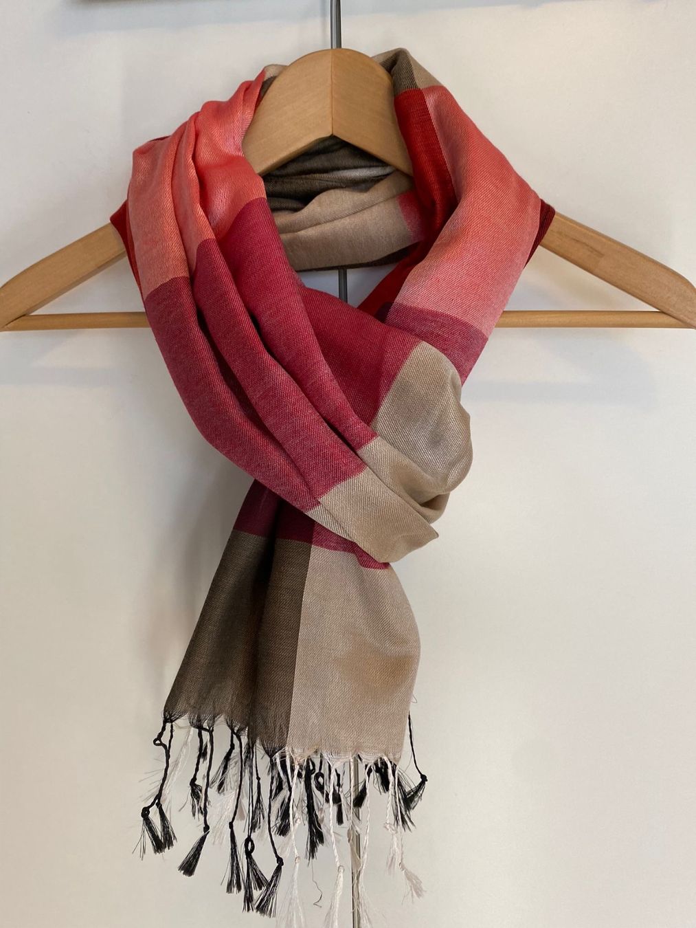 Foulard & Sciarpe: Schal - 80% Seide & 20% Viskose – Nuovo (secondo la descrizione) da Frauenfeld venduto da LIL_NA 1