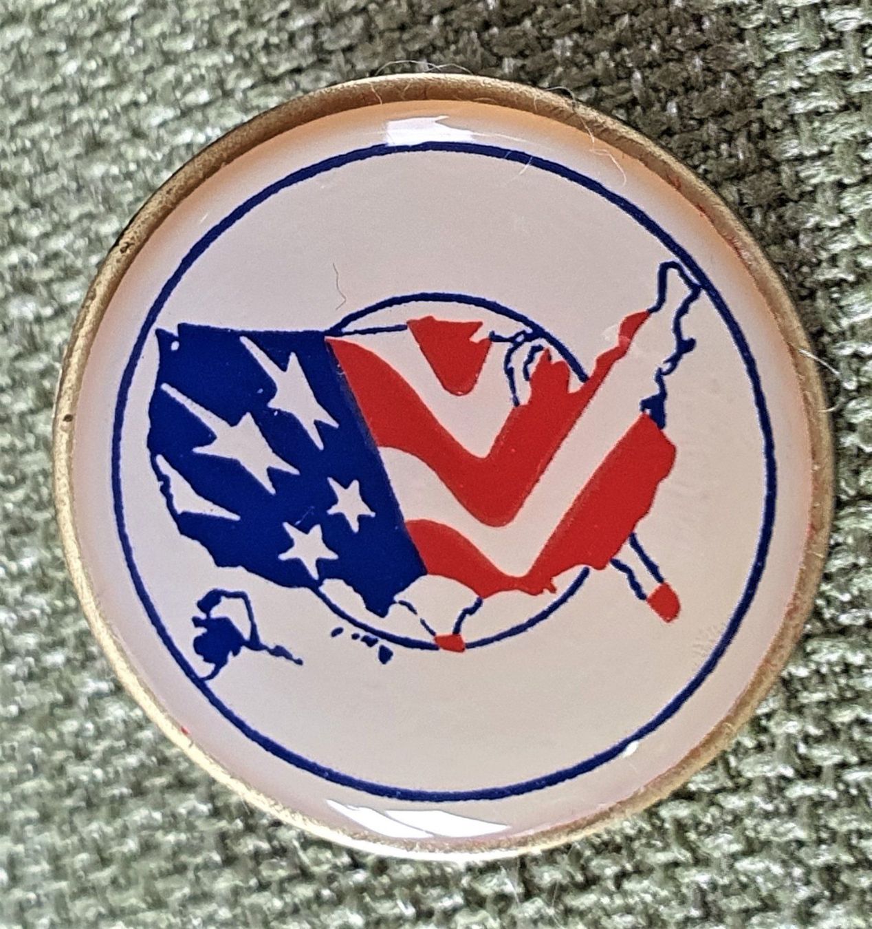 Placchette & Badge: E593 - Pin Nord Amerika als Flagge – Usato da Reinach BL venduto da Boston-Verkauf
