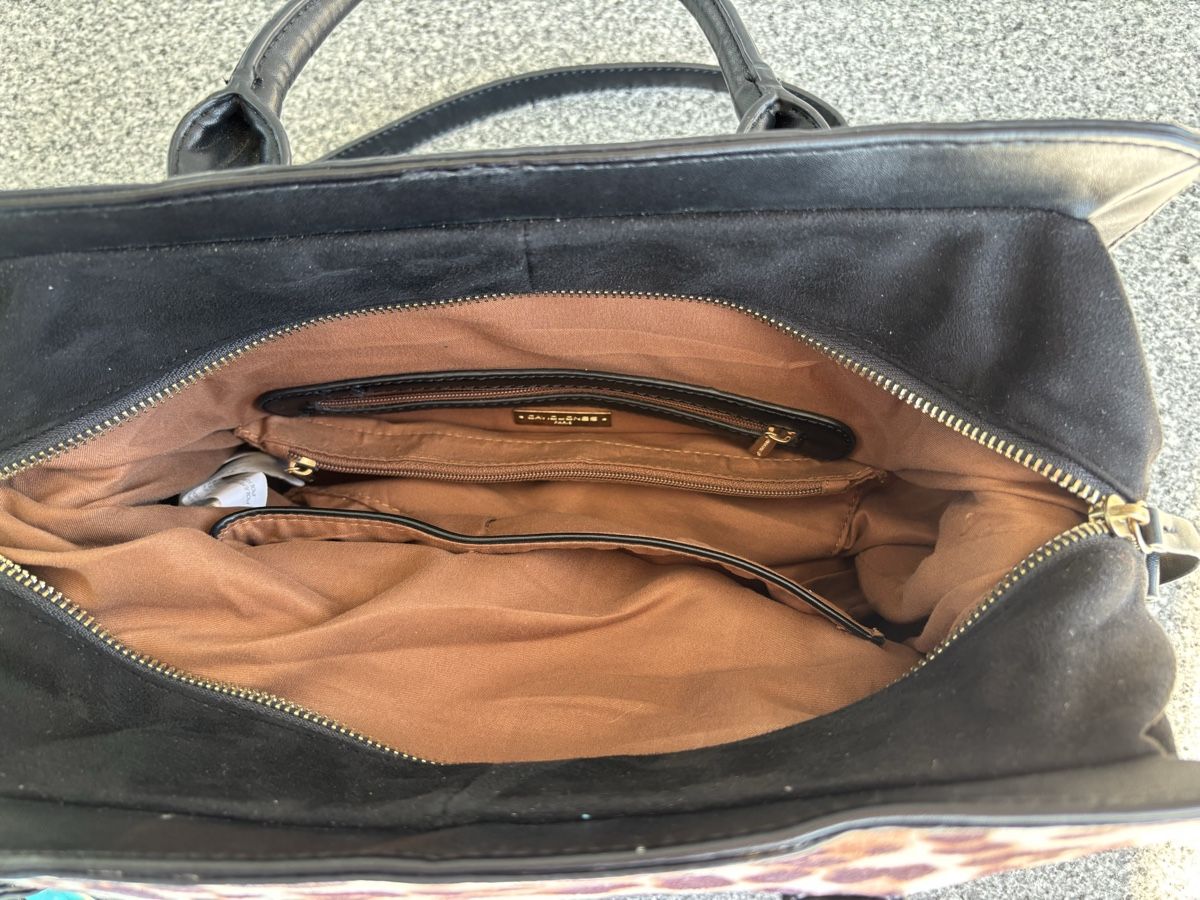 Taschen für Damen: Schwarze Handtasche mit Animal-Print - Herbst Schnäppchen – Neu (gemäss Beschreibung) aus Düdingen von aschmutz 2