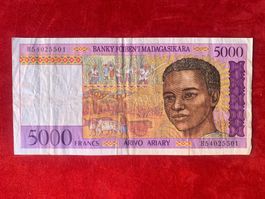 MADAGASCAR -5000 Francs n.d.(1995) - Sehr Schön / Très Beau