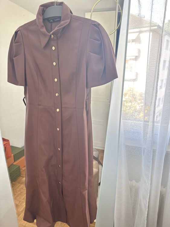 Robe cuir shops marron zara