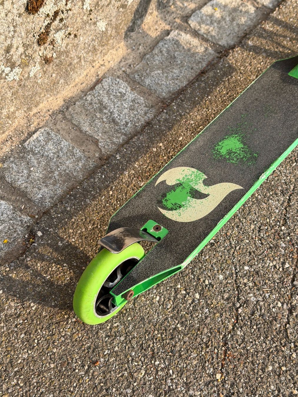 Chilli Kickboard: Roller CHILLI PRO SCOOTER grün – Usato da Winterthur venduto da Wusa01 3