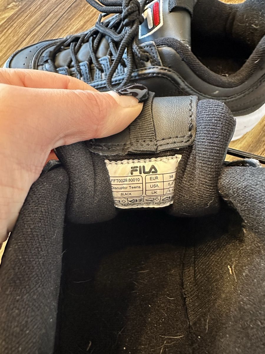 Fila Scarpe da donna: Fila Schuhe, Grösse 38, Schwarz/Weiss – Usato da Siebnen venduto da luana_cataleya 4