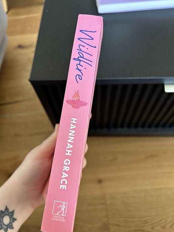 Libri: Wildfire - Hannah Grace (Roman) – Nuovo (secondo la descrizione) da Altstätten SG venduto da tab_77z2 2
