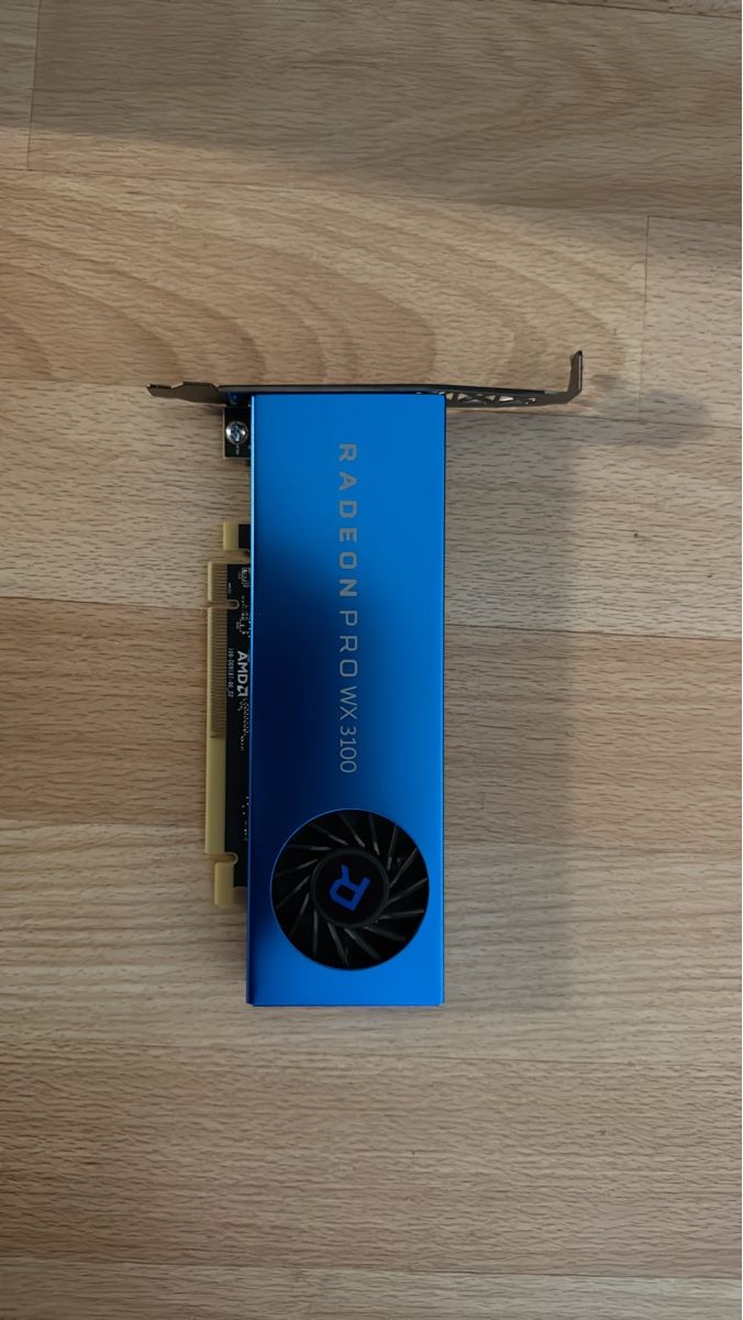 AMD Radeon Pro WX 3100 (Usato) a Frauenfeld per CHF 150 – con consegna ...