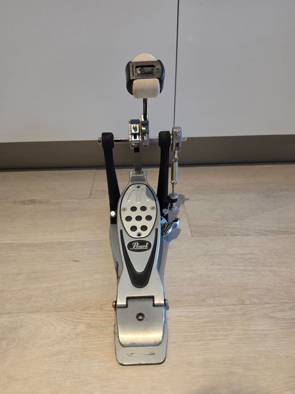 Musikinstrumente: Pearl Bass Drum Pedal – Gebraucht aus Zürich von Junge03