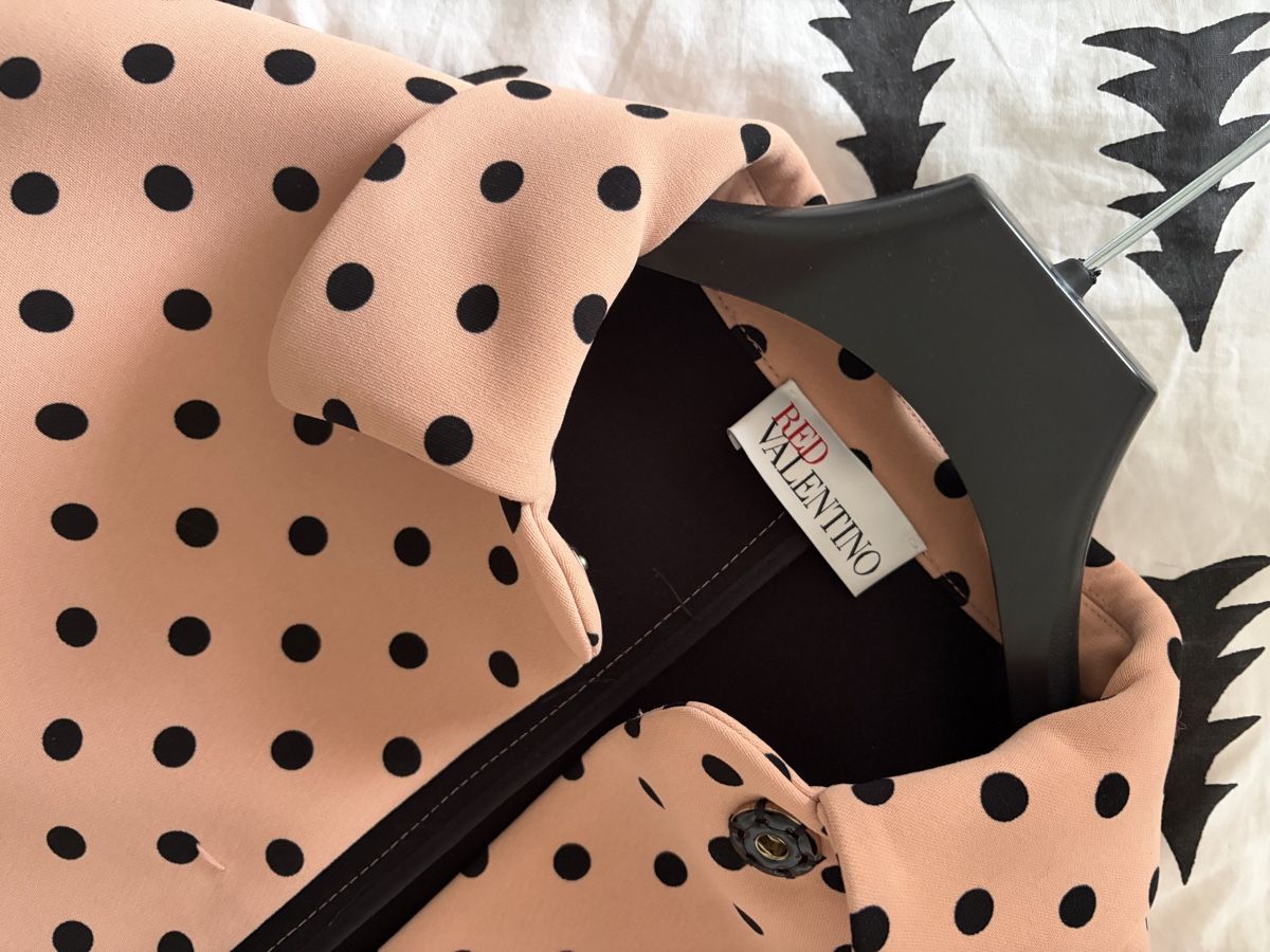 Valentino Cappotti: Red Valentino Mantel IT40 – Nuovo (secondo la descrizione) da Zürich venduto da supereme