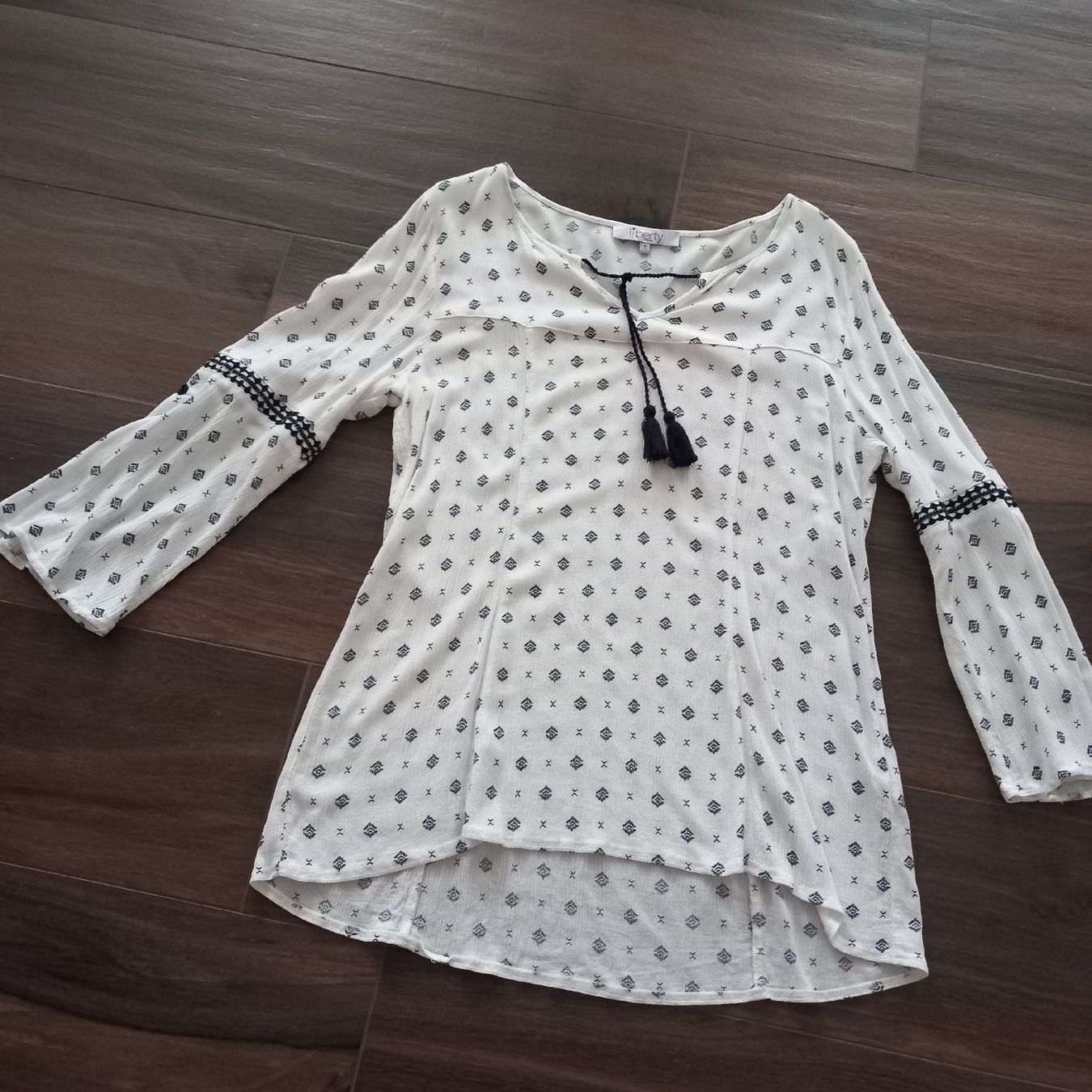 Blusen: Weiche Viskosebluse Gr. L – Gebraucht aus Wettingen von Socrates11