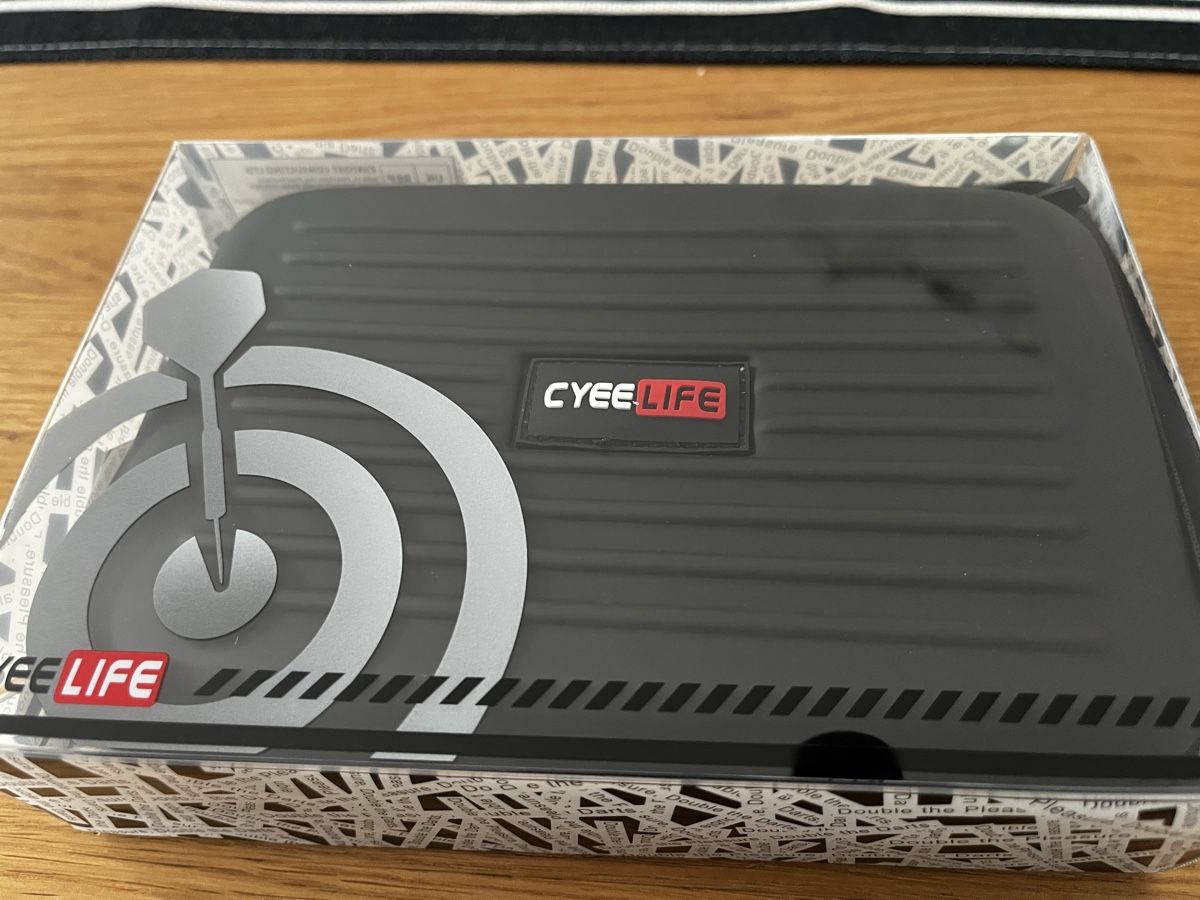 Cover & Protezioni schermo: CYEE LIFE Dart Case schwarz neuwertig – Nuovo e nell'imballaggio originale da Seengen venduto da Pani09 2