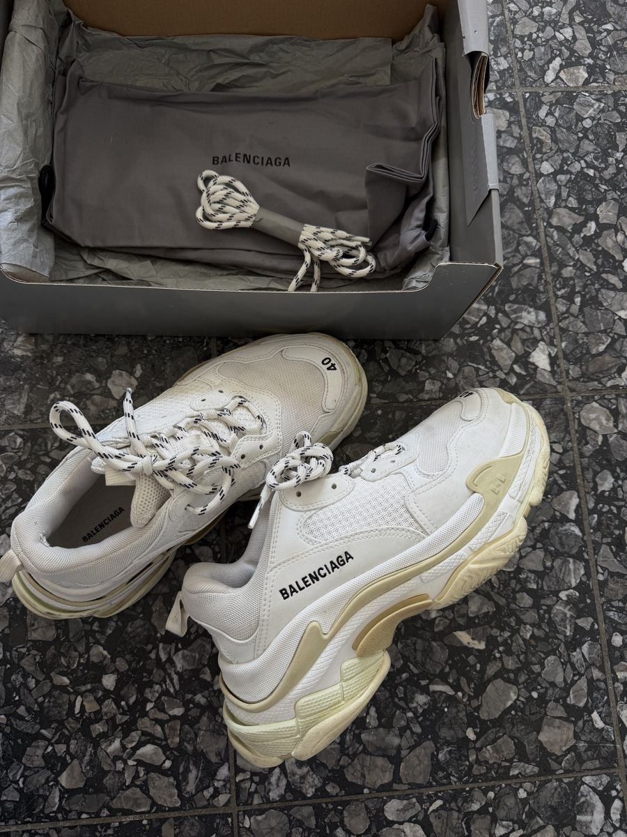 Balenciaga Scarpe da uomo: Balenciaga Sneaker – Nuovo (secondo la descrizione) da Thalwil venduto da noemilarissa 1