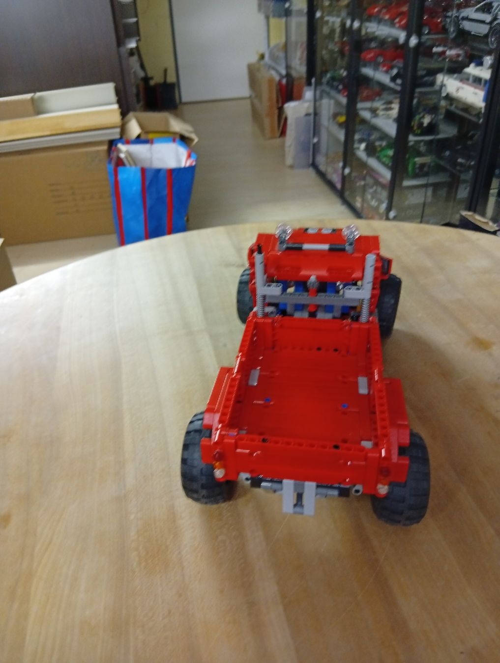Lego Kit di costruzioni: Lego Technic rotes Pick-up-Truck-Modell – Usato da Trun venduto da kawak1 2