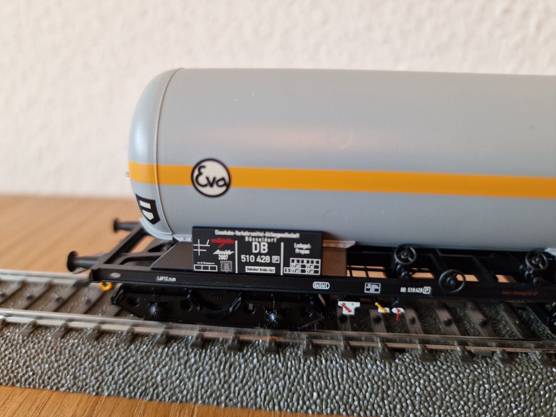 Märklin Modellini di ferrovie: DB Tankwagen H0 – Usato da Matten b. Interlaken venduto da lor_hr9w 3