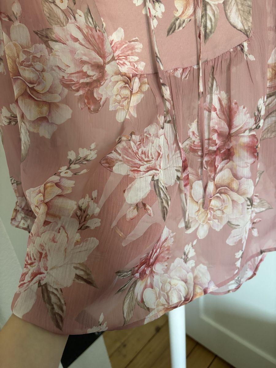 Blusen: Bluse mit Blumenmuster – Gebraucht aus Wädenswil von S.ke 1