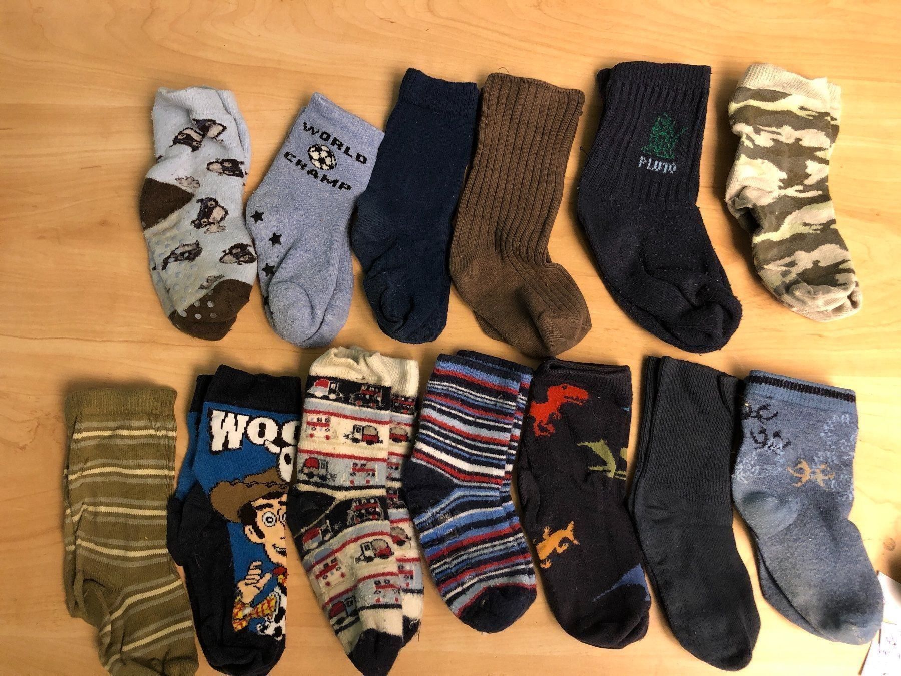 Calze per bambini: 13 paar Socken Gr.23-26 – Usato da Obergerlafingen venduto da cabo4