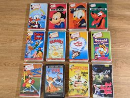 VHS-Videokassetten. Set/Sammlung mit 12 verschiedenen Filmen