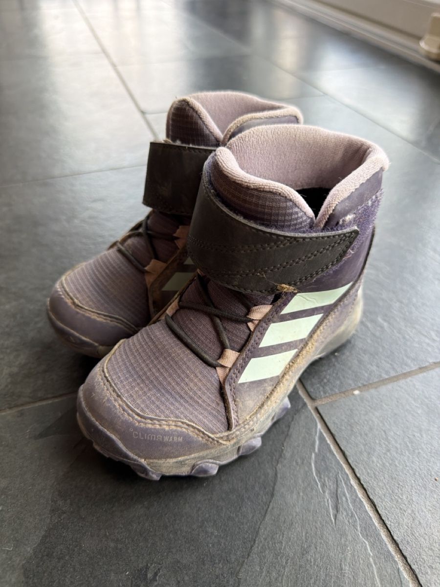 Adidas Schuhe für Jungen: Adidas Winterschuhe  – Gebraucht aus Buch am Irchel von olivv24 1