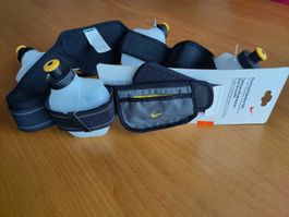 Lauf-/Trinkgürtel Nike; neu (mit 4 Flaschen)