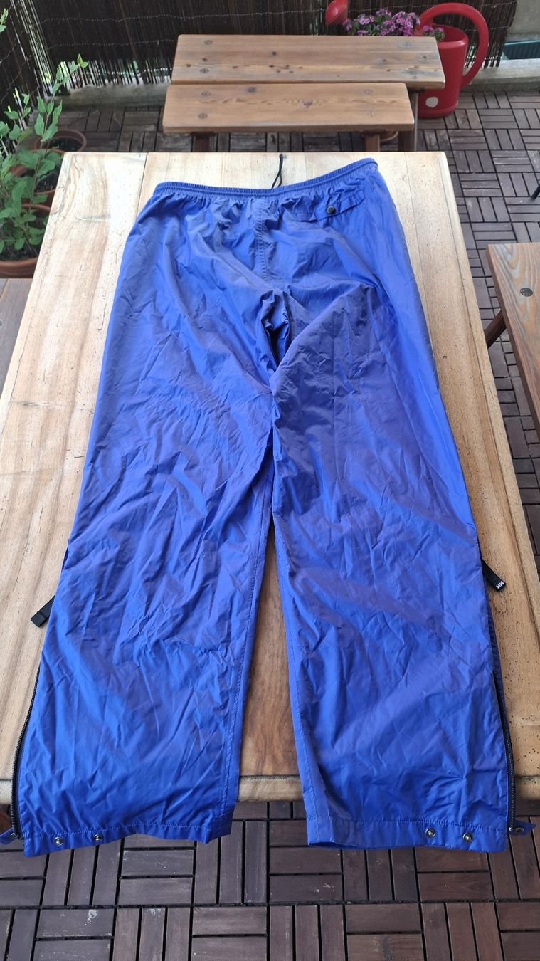Helly Hansen Hosen: Helly Hansen XL Regenhose blau – Gebraucht aus Zürich von witike 2