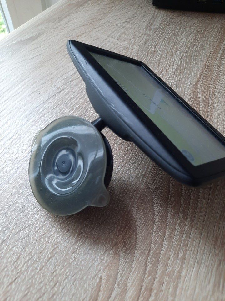 Tomtom Navigationsgeräte: Tomtom START52 MODEL 4AA53 – Gebraucht aus Froideville von Pascas 5