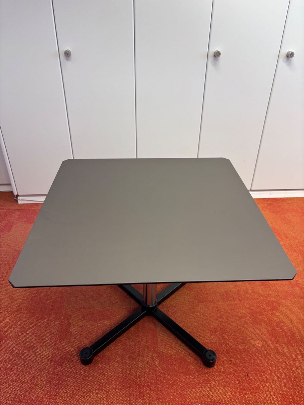 Tables: USM Kitos Tisch – D'occasion à St. Gallen par Ralf05