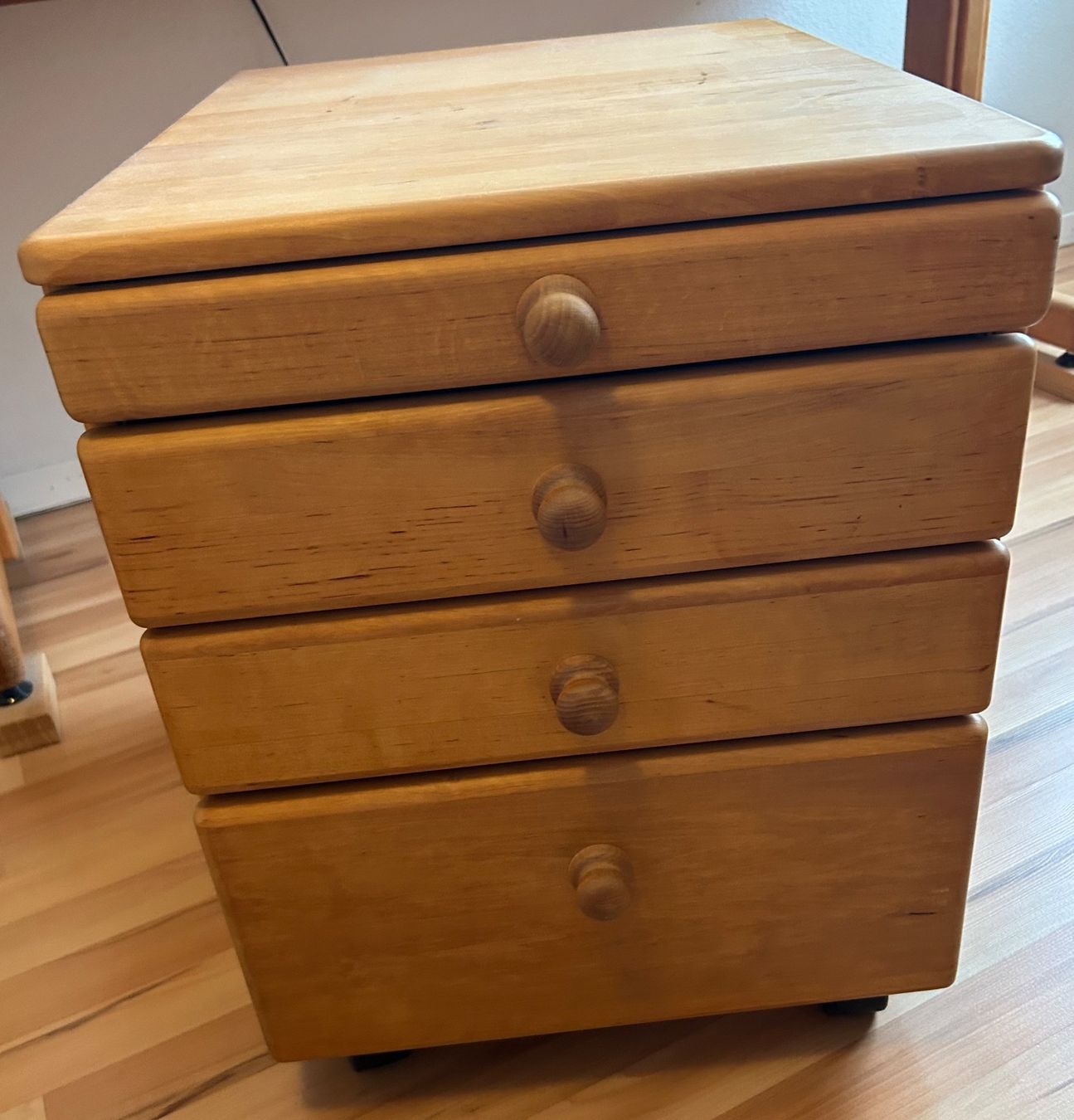 Team7 Kommoden: TEAM 7- Holz Kommode mit Schubladen – Gebraucht aus Brugg von Le3712