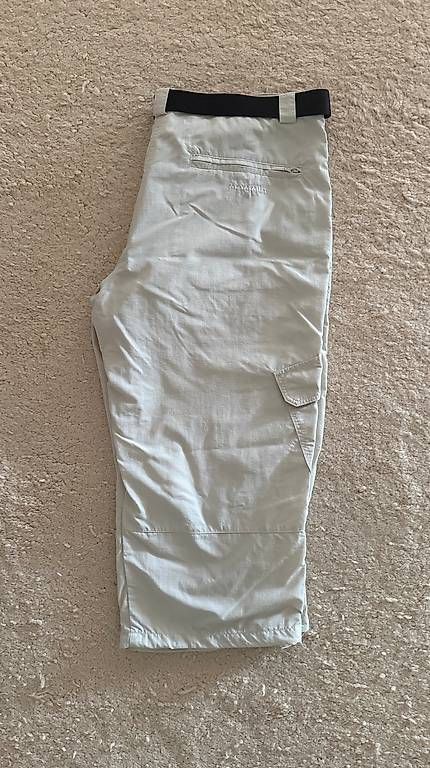 Pantalons: Neuwertige Wander- oder Freizeithose – D'occasion à Münsingen par inf_kd6b 2