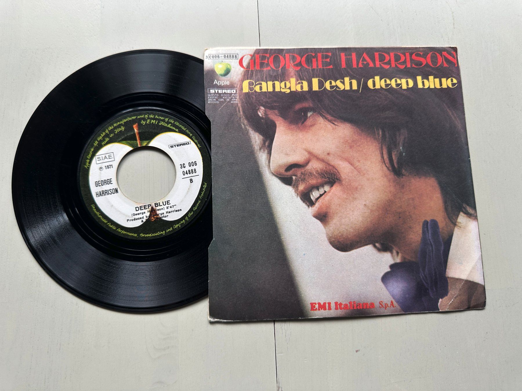 Schallplatten: GEORGE HARRISON BEATLES tolle Single Bangla desh Italy diff – Gebraucht aus Basel von Partridge 1