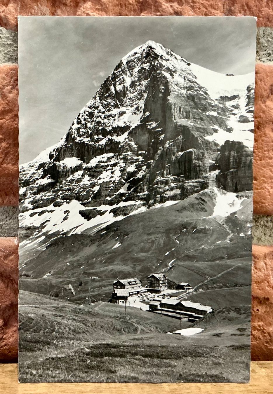 Cartoline postali: KLEINE SCHEIDEGG mit Eiger - Berner Oberland – Usato da Root venduto da ENGLAND-TREASURES
