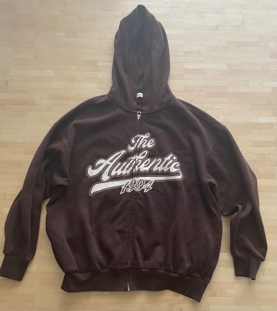 Bershka Kapuzenjacke Gr. M braun "Authentic 1994" Top!