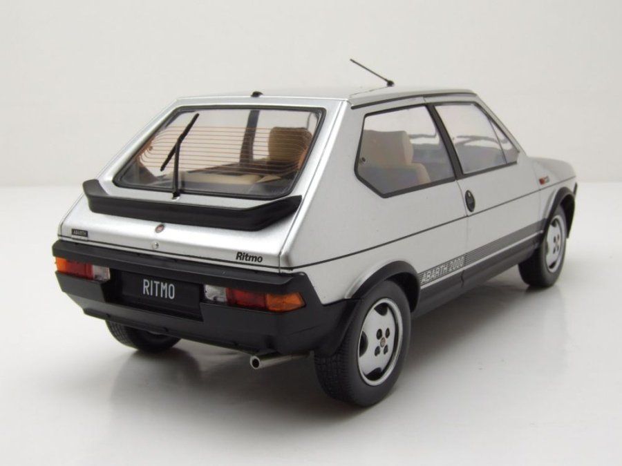 Fiat Modellini d'auto: Fiat Ritmo TC 125 Abarth Phase I 1981-1982 silber met. / – Nuovo e nell'imballaggio originale da Gerlafingen venduto da espero88 1