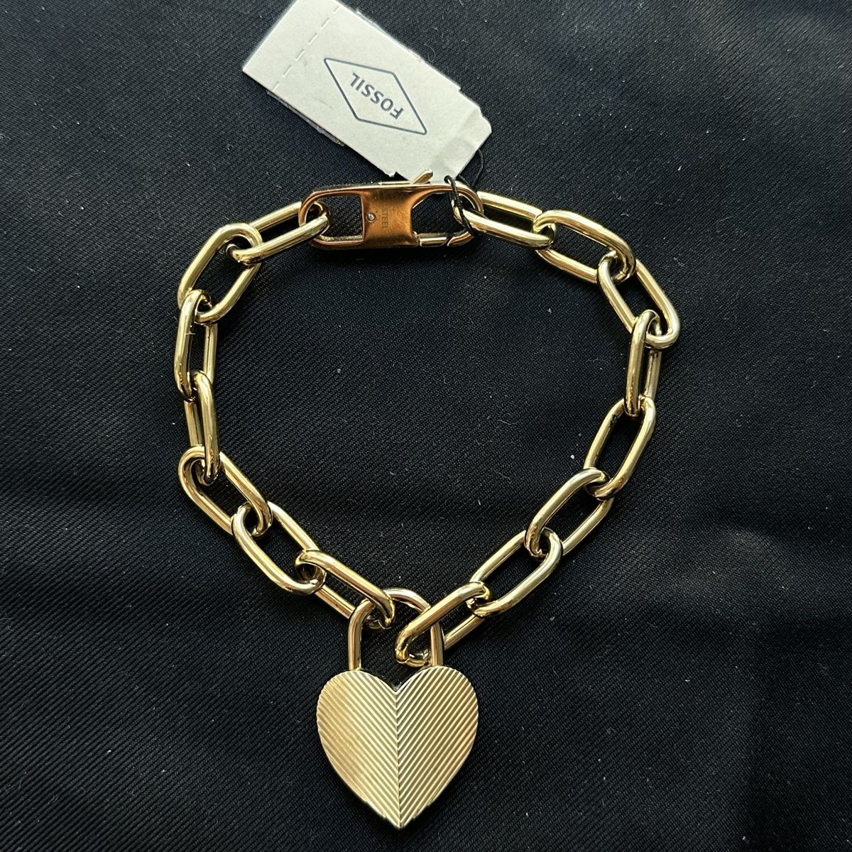 Fossil Armbänder & -reifen: Fossil Herz Locket Armkette  – Neu (gemäss Beschreibung) aus Givisiez von dor_xb9k 2