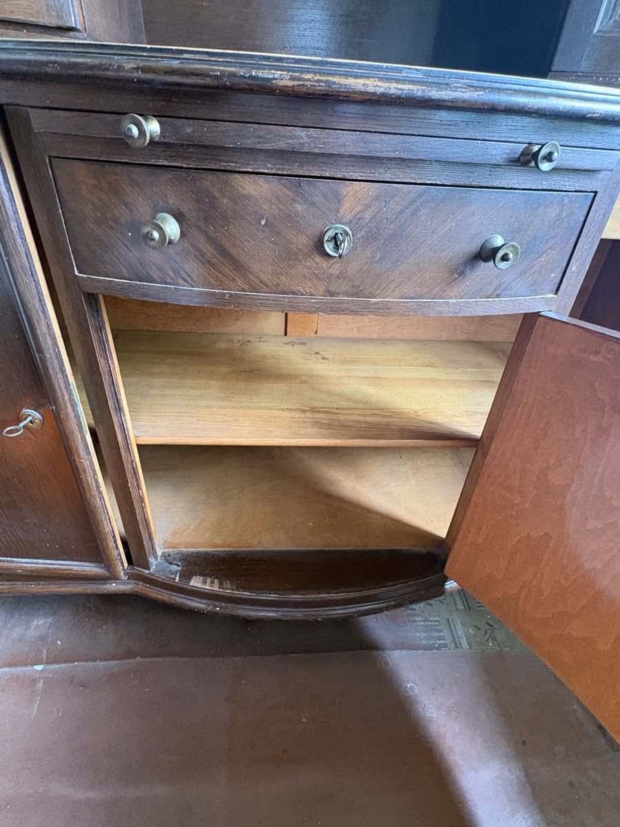Credenze: Buffet Schrank Anrichte Antik ab 1.-  – Usato da Embrach venduto da mays 4