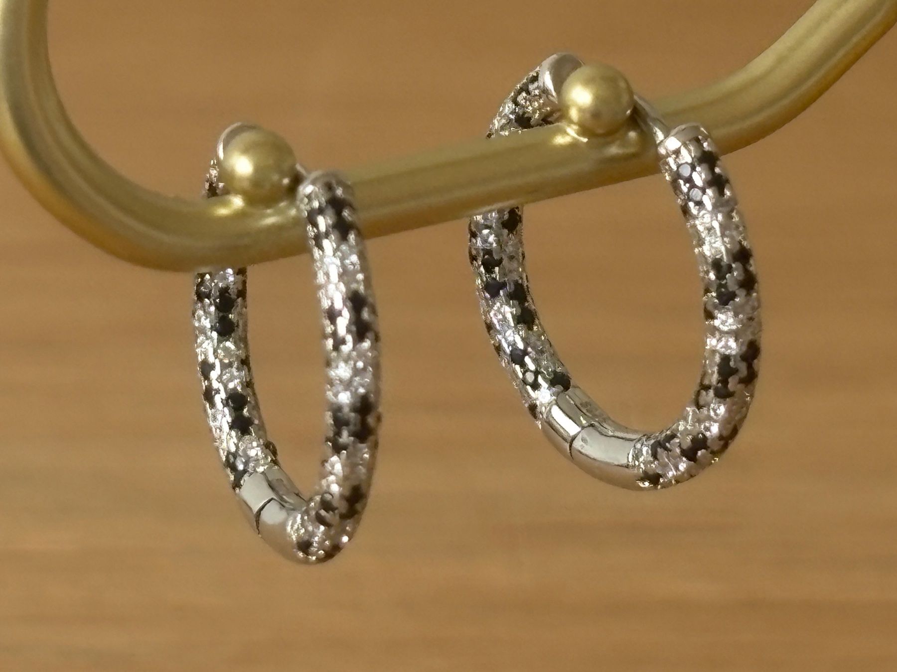 Orecchini pendenti & Orecchini a lobo: Luxus Elegante Ohrstecker /Creolen Farbe:  Silber – Nuovo (secondo la descrizione) da Biel-Bienne venduto da Roserosse13 6
